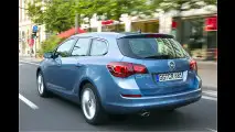 Astra kommt mit Stufenheck