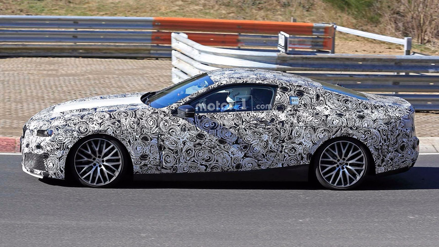 BMW M8 spy photo