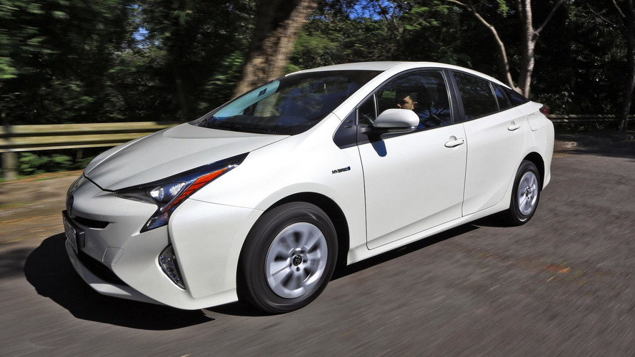 Comparativo - Toyota Prius e Corolla Altis