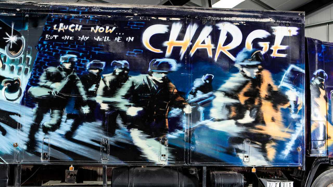 Volvo FL6 by Bansky