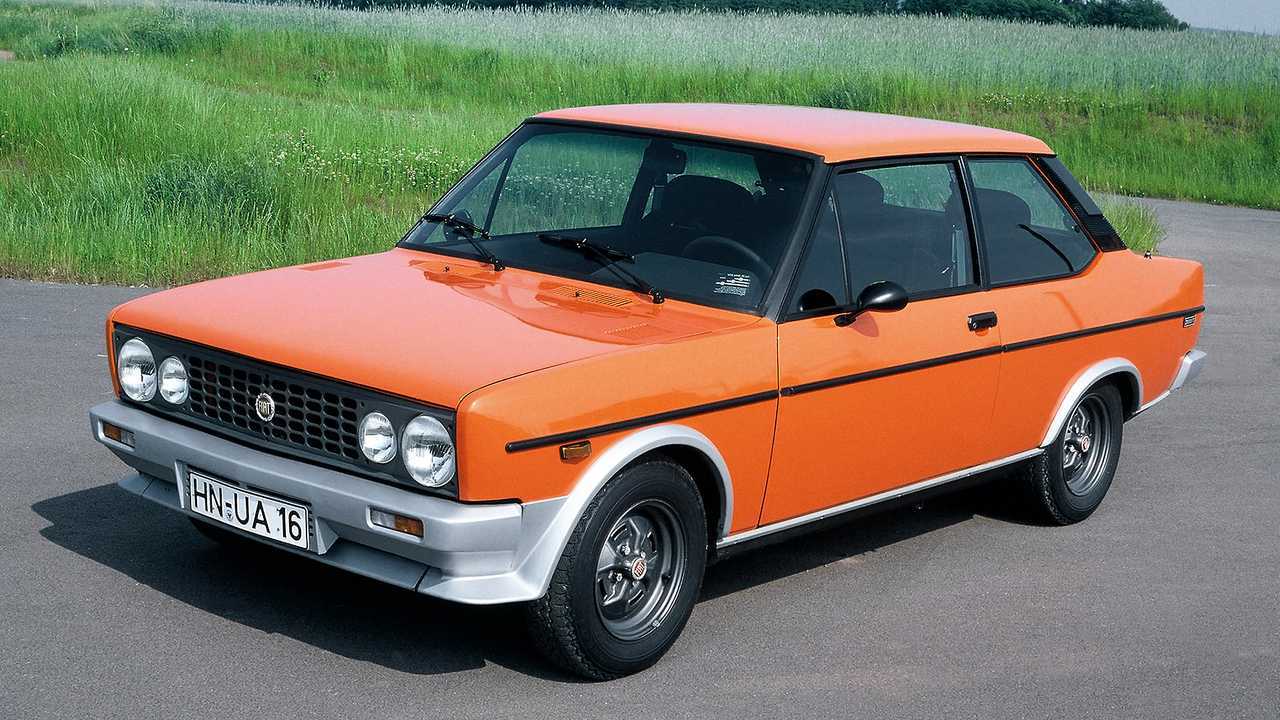 Fiat 131, le foto e la storia