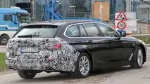 BMW 5er-Reihe Facelift (2020) als Erlkönig erwischt
