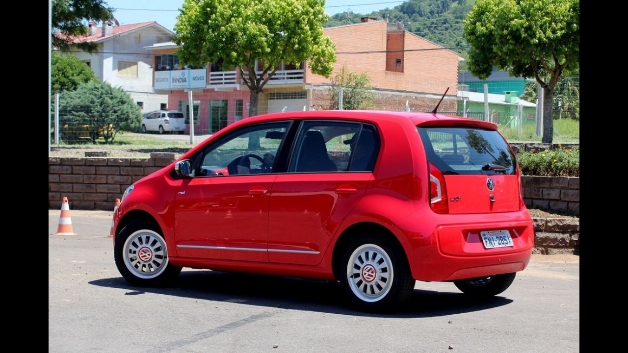 Volta Rápida: VW up! sobe o sarrafo dos populares, mas cobra por isso