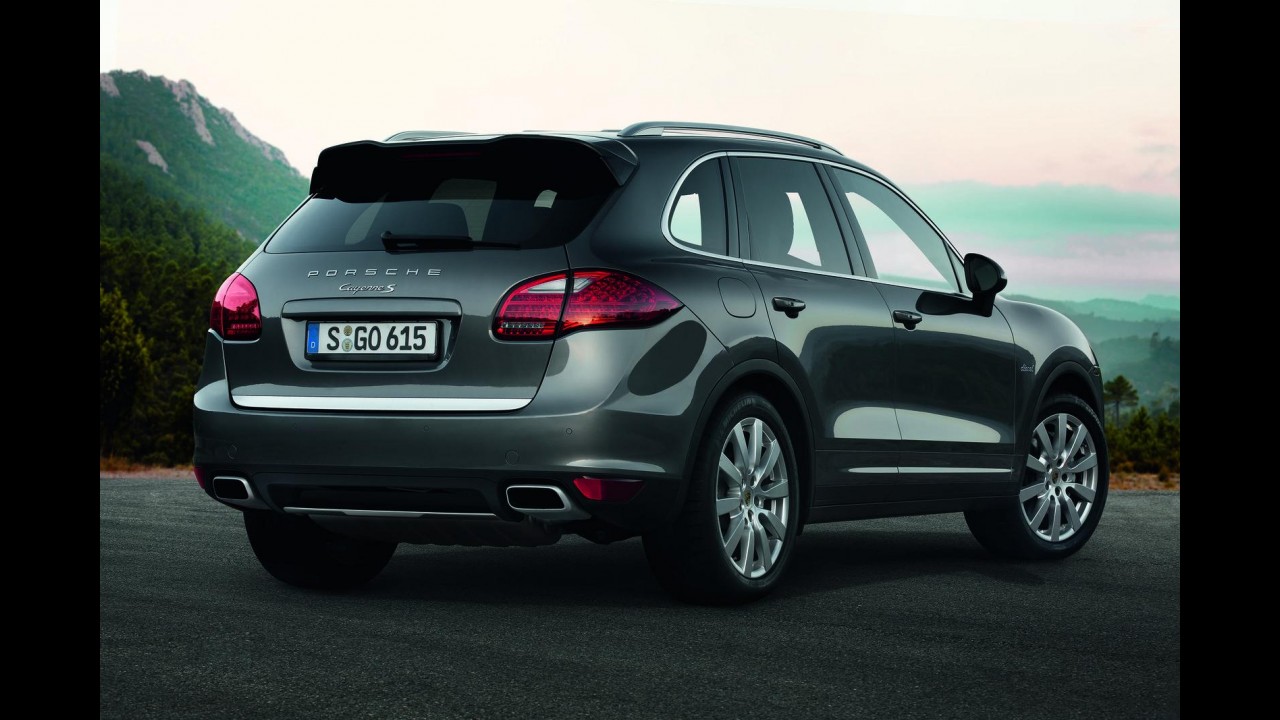 Todos contra o X6: Porsche terá cupê esportivo baseado no próximo Cayenne