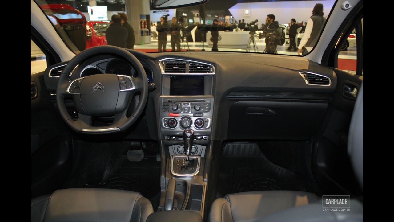Salão de Buenos Aires: Novo Citroën C4 Lounge chega em setembro