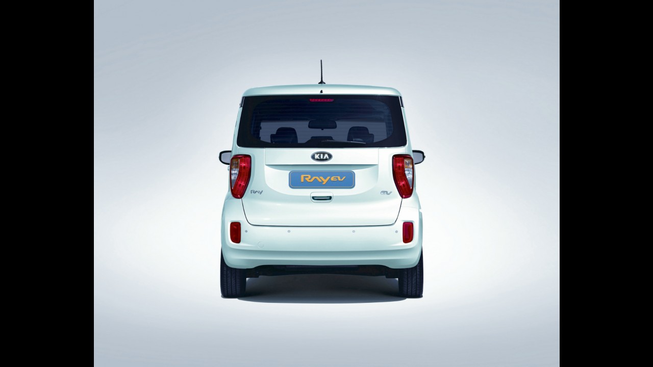 Kia apresenta Ray EV, primeiro carro elétrico sul-coreano