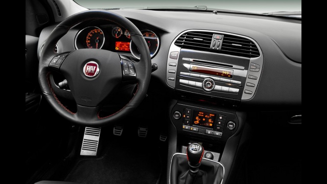 Fiat Bravo T-Jet chega às concessionárias custando a partir de R$ 68.950