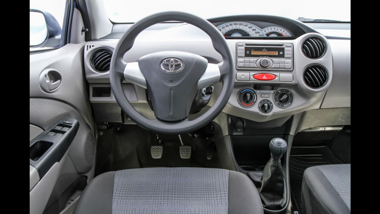 Teste: Toyota Etios XS 1.3 16V - Indiano parado, japonês andando