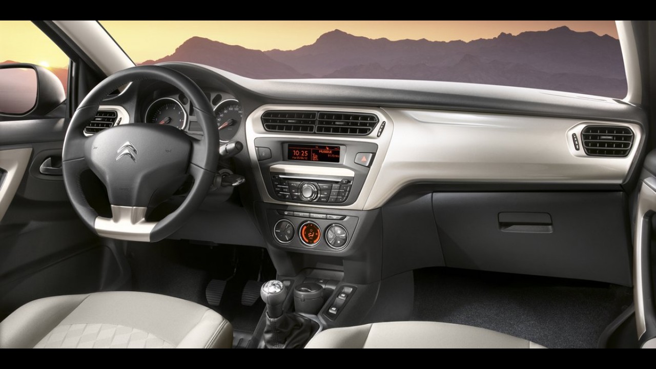 Citroën C-Elysée tem o interior revelado pela primeira vez