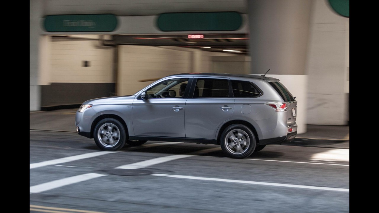 Mitsubishi divulga primeiras imagens do Novo Outlander para os Estados Unidos