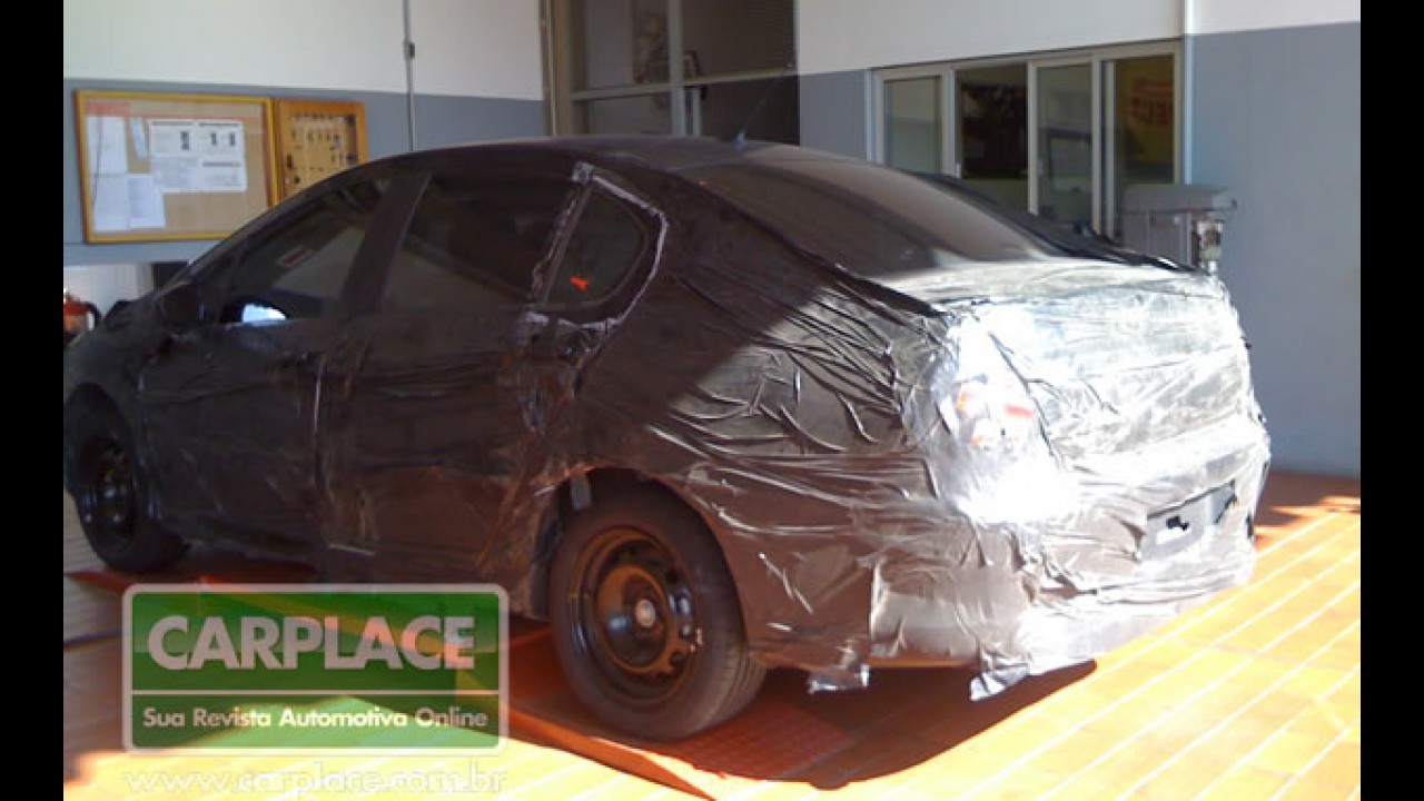Flagra 3: Flagramos o Novo Peugeot 308 Sedan