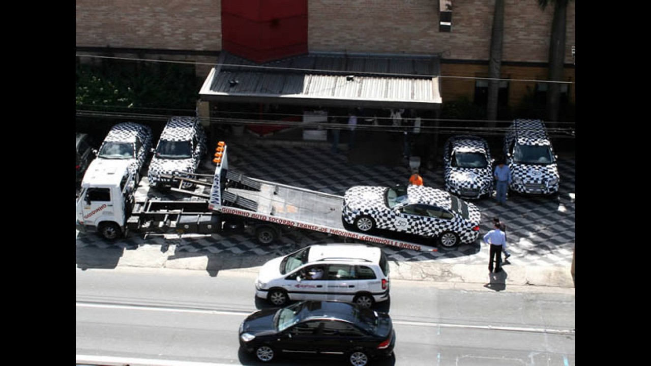 Salão do Automóvel: Carros camuflados invadem as ruas de São Paulo