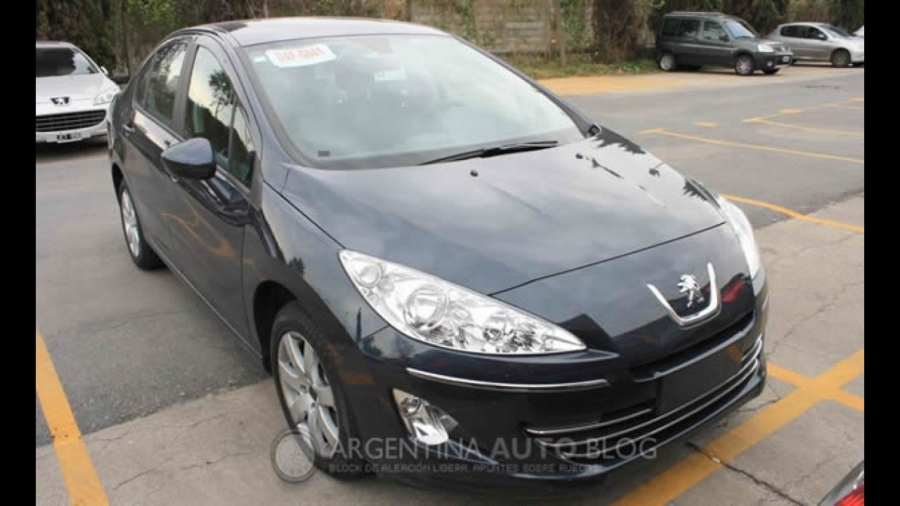 Novo Peugeot 408 2011 - Sedan é "flagrado" sem disfarces na Argentina