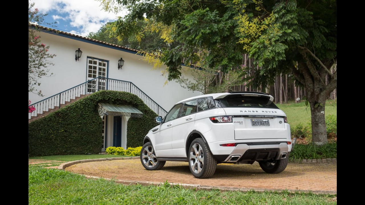 Volta Rápida: Evoque 2014, agora com nove marchas, fica ainda melhor