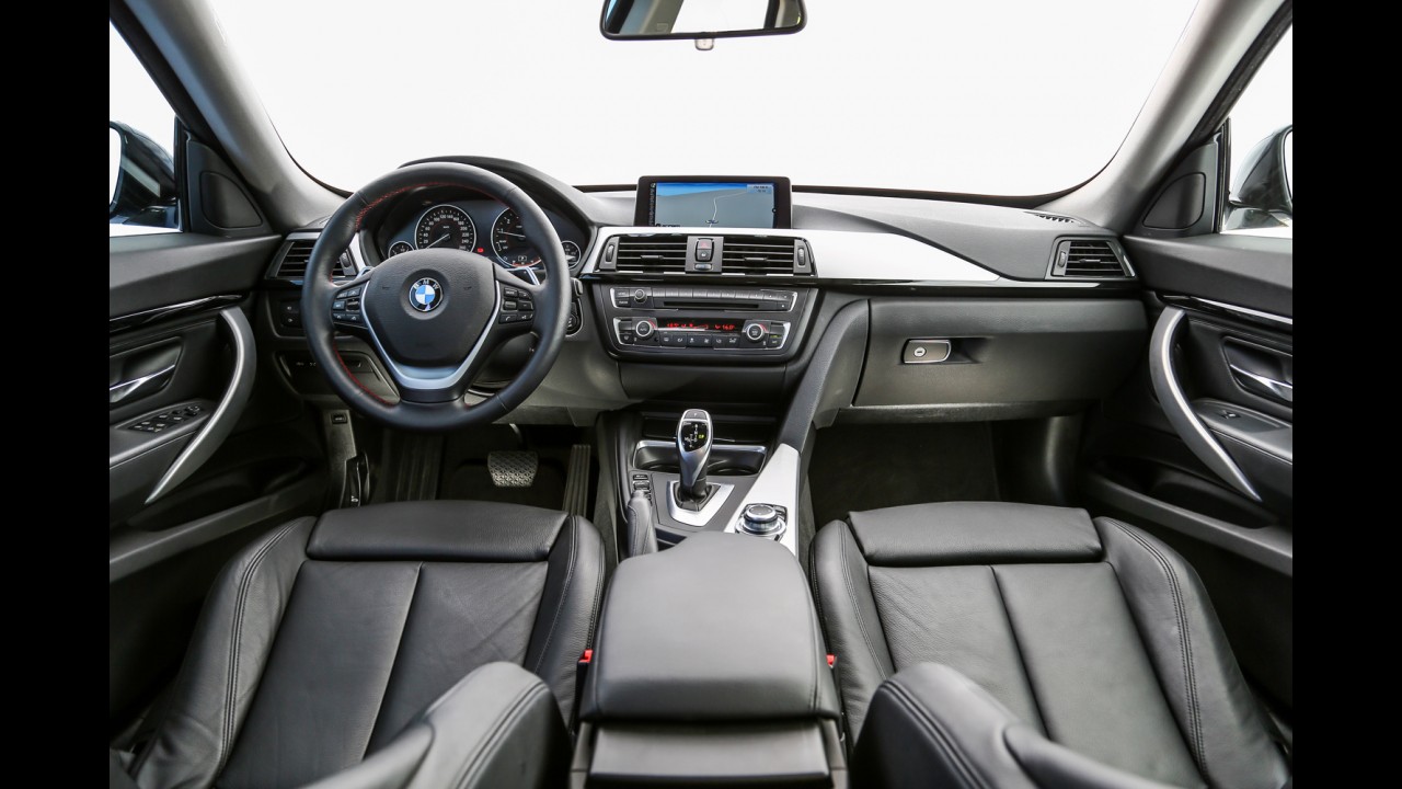 Teste CARPLACE: Range Rover Evoque e BMW 328i GT somam 17 marchas! Precisa tanto?