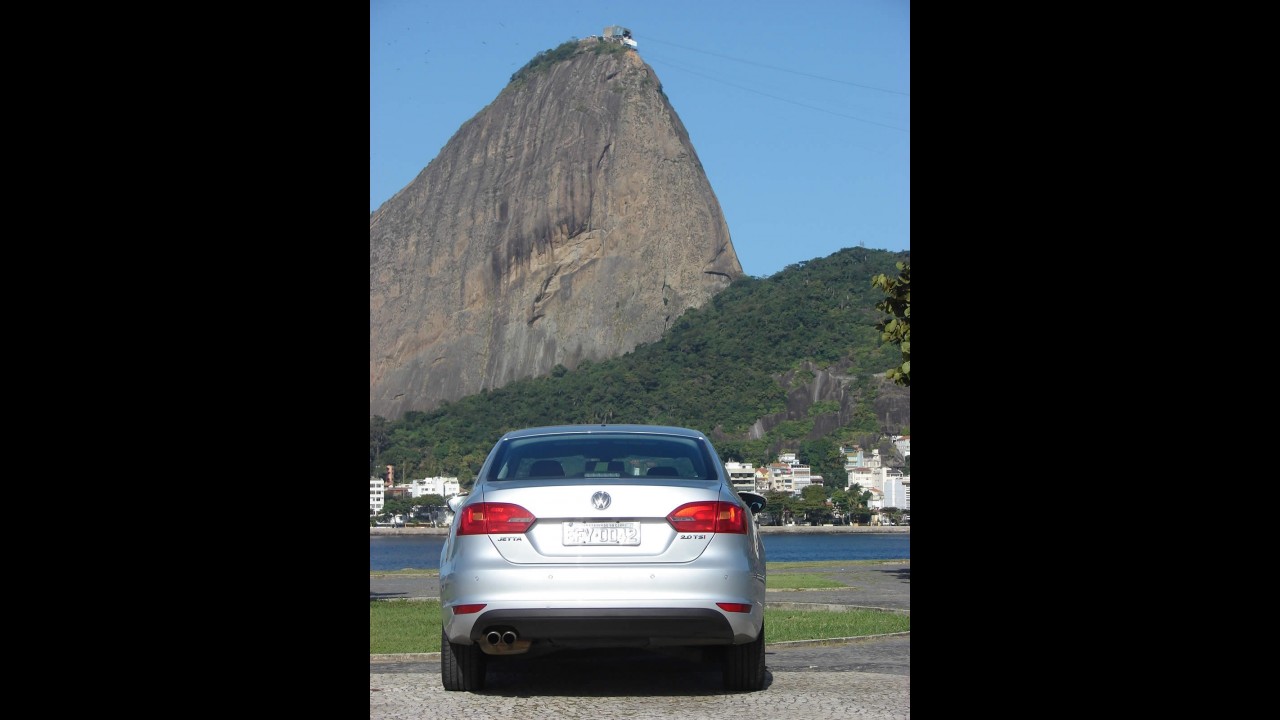 Avaliação - Volkswagen Jetta 2.0 TSI Highline 2011 - Veja detalhes em fotos