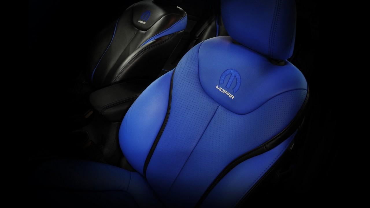 EUA: Dodge lança Dart Mopar 2013 pelo equivalente a R$ 54.300
