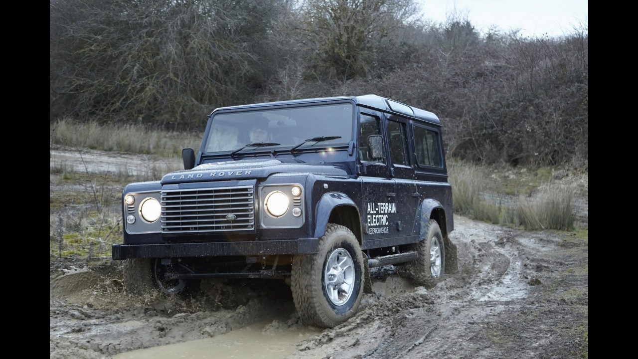 Land Rover mostrará versão elétrica do Defender em Genebra