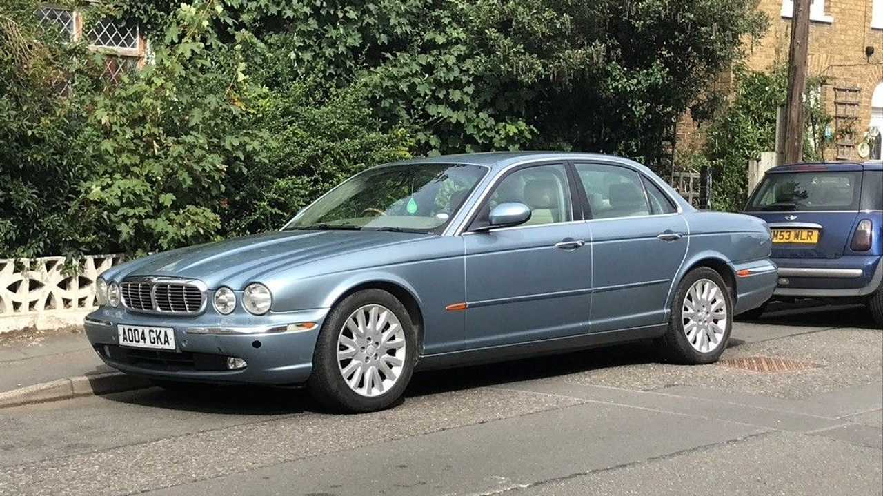 Britain’s cars are older than ever, despite boom in EVs and hybrids