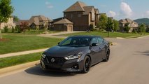 2021 Nissan Maxima 40th Anniversary Edition Front 3/4