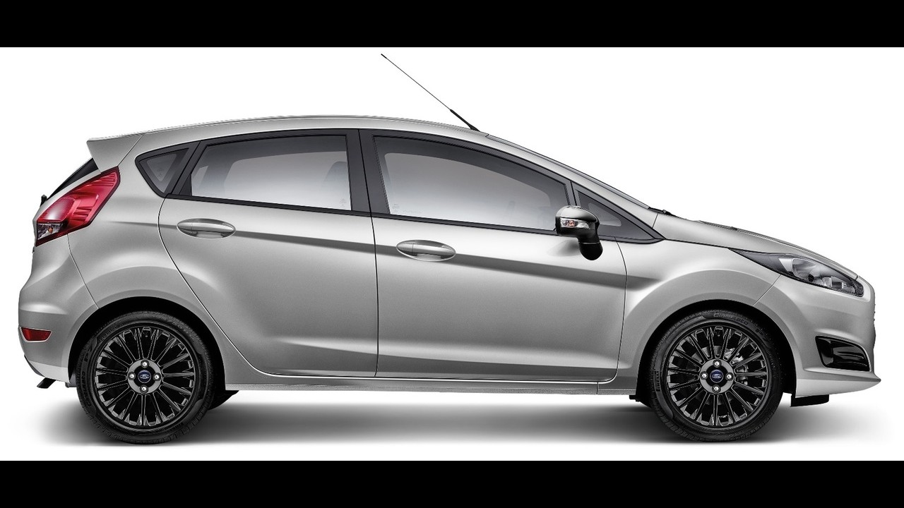 Ford Fiesta 2017 chega com novas versões e preço inicial de R$ 51.990