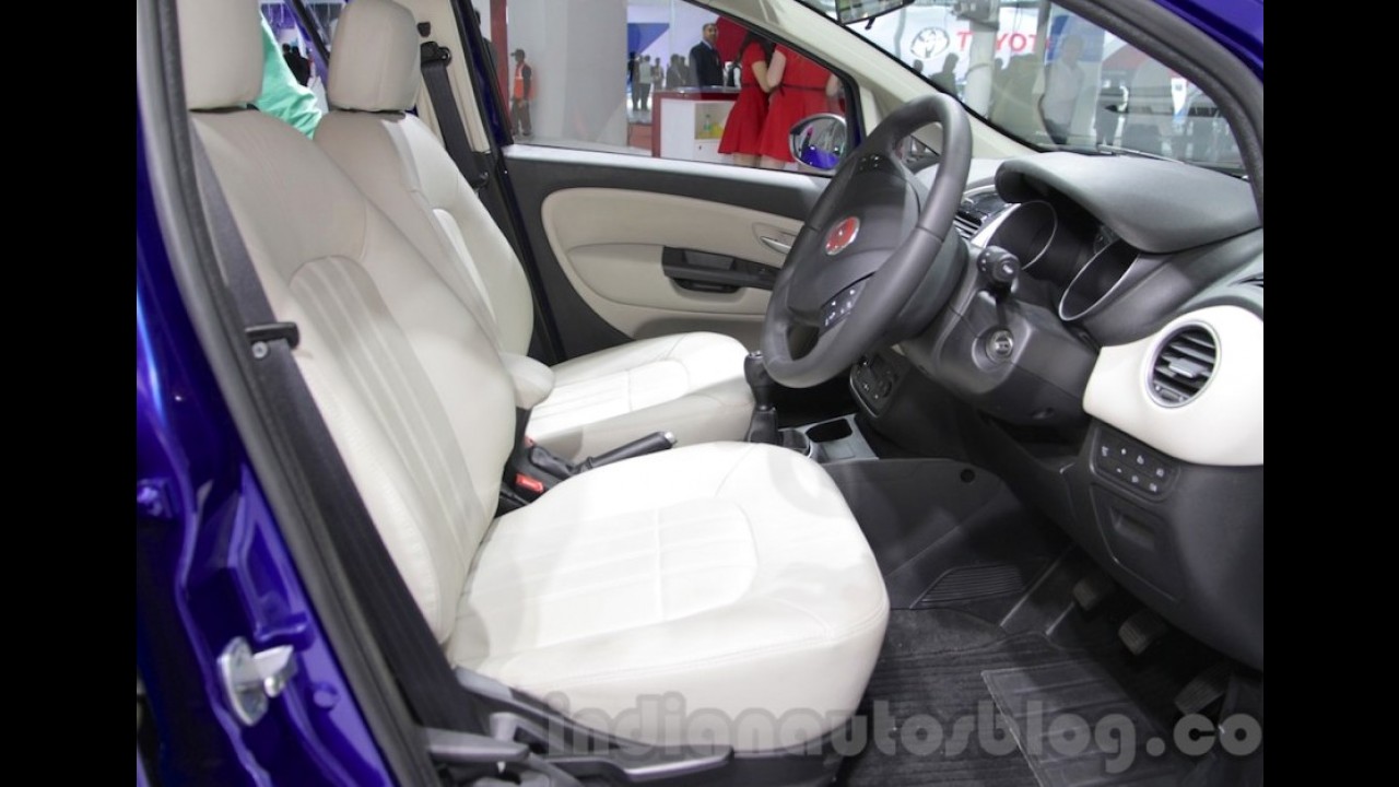 Fiat Linea ganha versão de visual esportivo e motor turbo na Índia