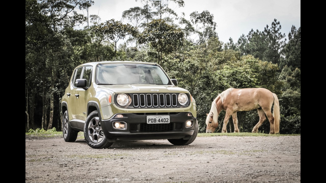 Teste CARPLACE: Jeep Renegade 1.8 manual anda na balada do EcoSport 1.6