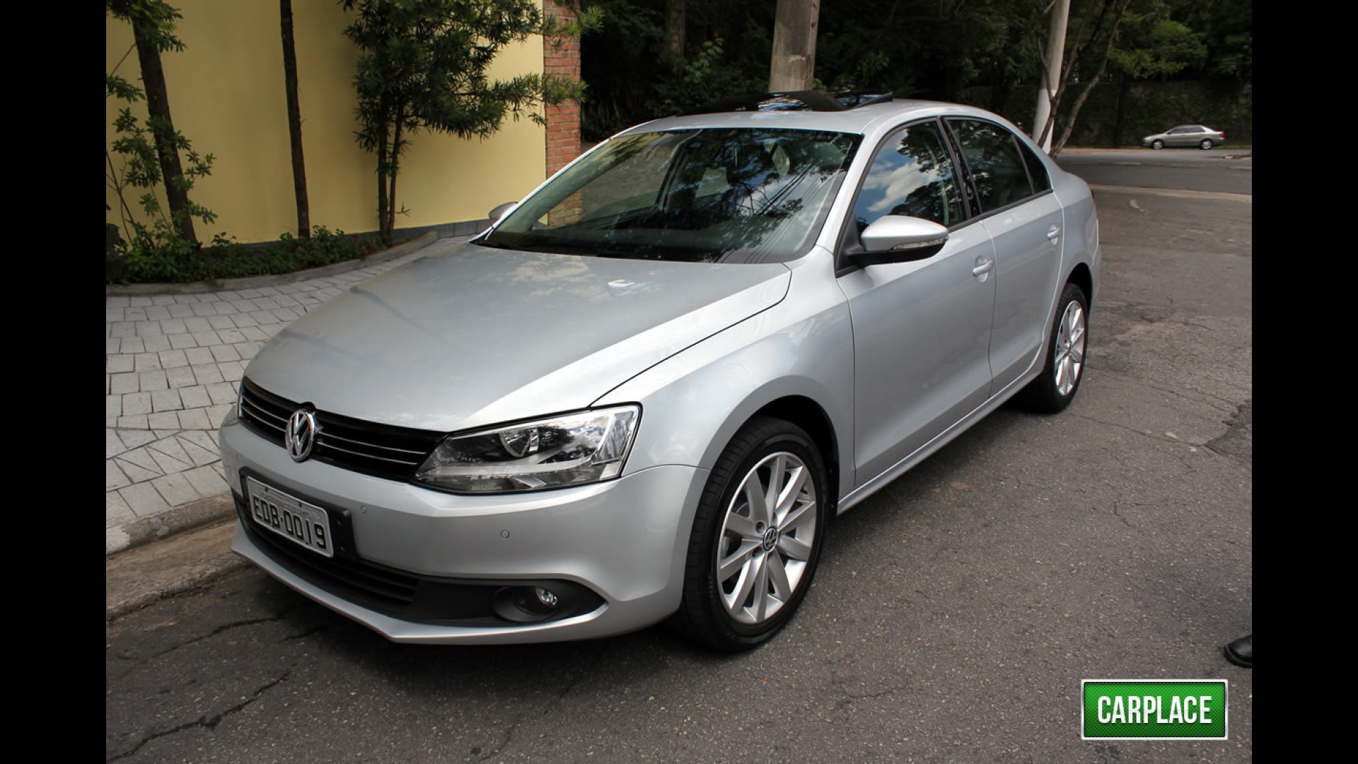 Recall VW convoca Jetta, Tiguan e Passat no Brasil por problema no airbag