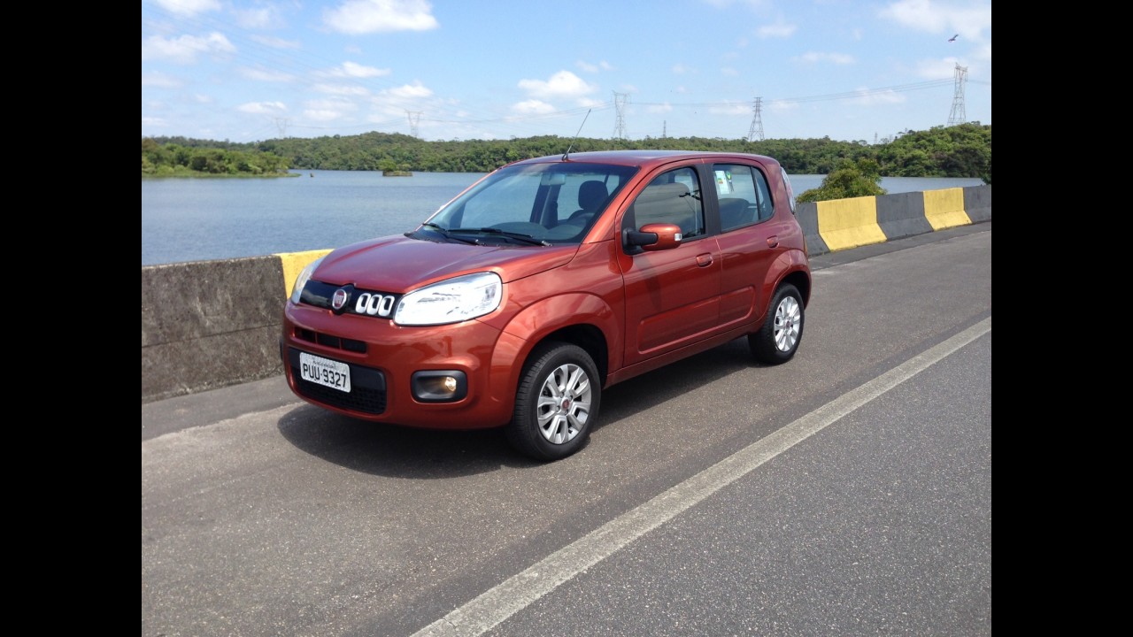 Vendas 1ª quinzena: Renegade passa HR-V pela primeira vez; Prisma é 4º
