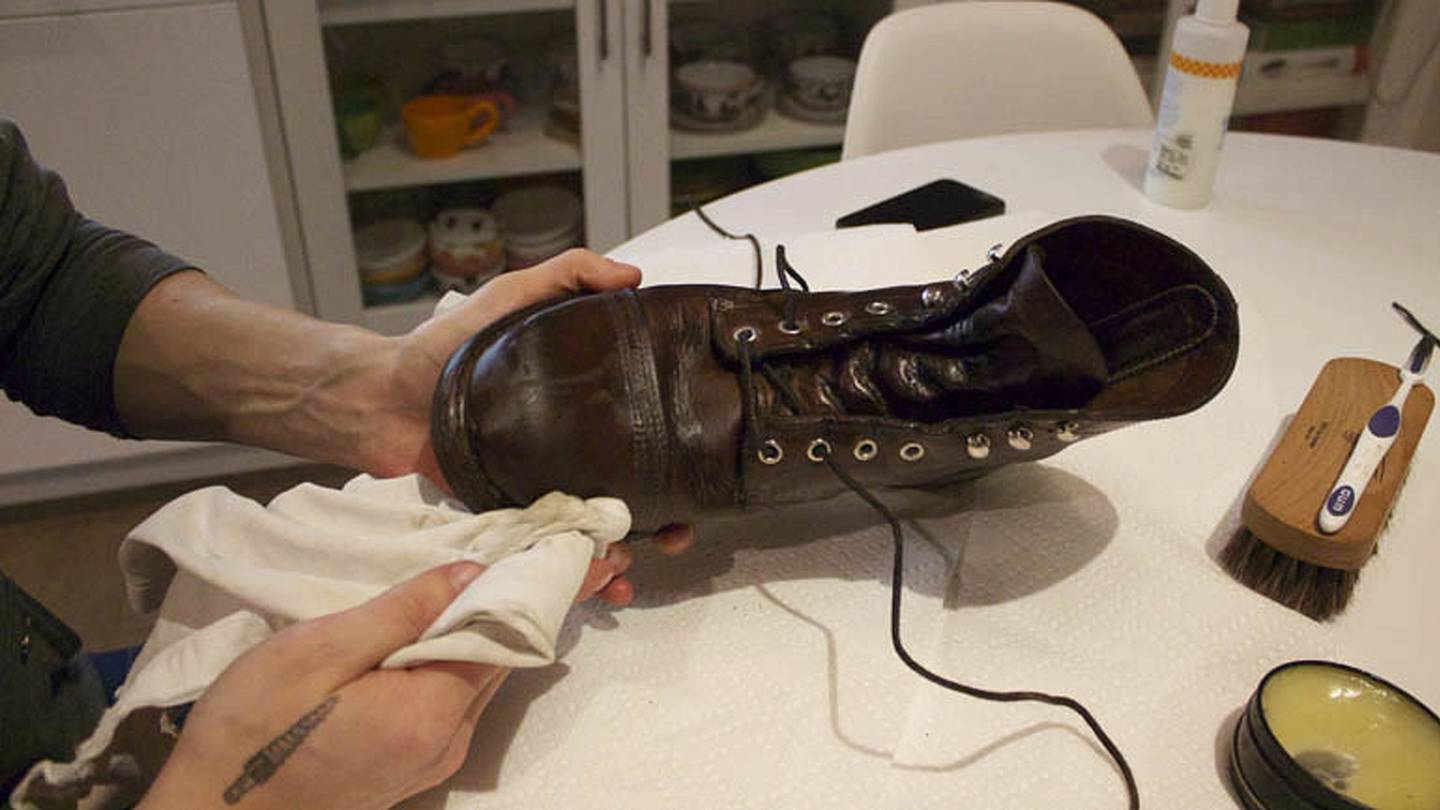 How To Clean Leather Motorcycle Boots