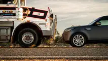 2018 Land Rover Discovery tows 110-ton road train