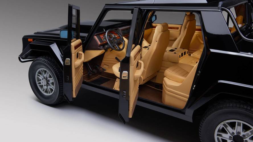 Lamborghini LM-002 and Cheetah