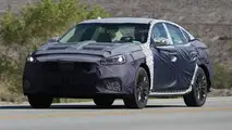 2017 Kia Cadenza spy photo