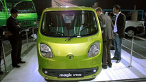 Tata Magic Iris live at 2010 New Delhi Auto Expo - 1200 - 06.01.2010