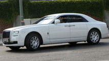 White Rolls Royce Ghost
