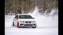 Seat, la prova del 4x4 sul ghiaccio