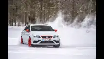 Seat, la prova del 4x4 sul ghiaccio