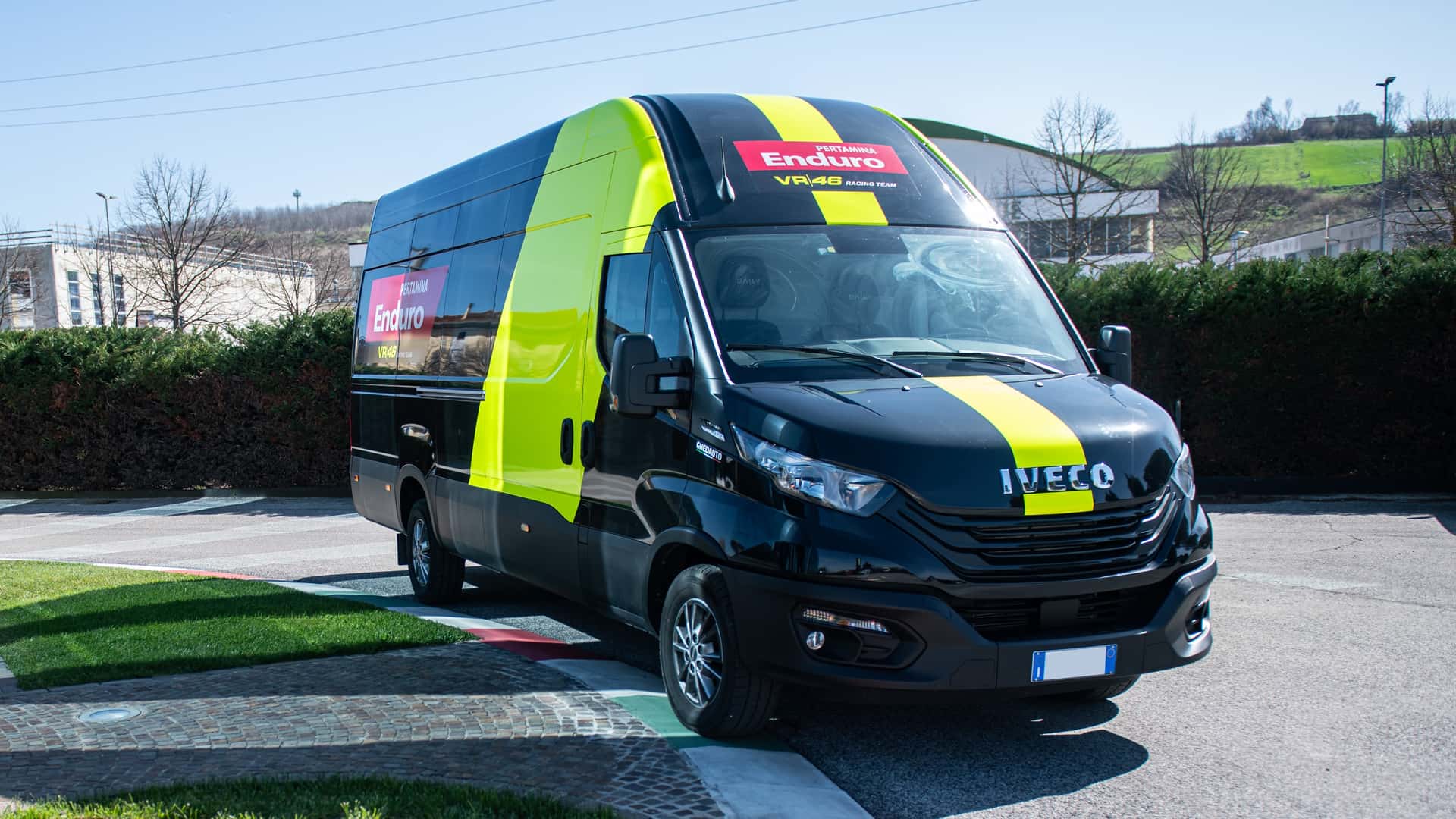 Un Iveco Dailly per il Pertamina Enduro VR46 Racing Team