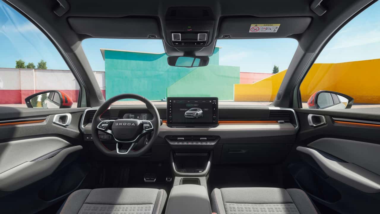 All the models in the new Electric Urban Car Family feature plenty of physical controls, two screens, and vehicle-to-load (V2L) functionality.