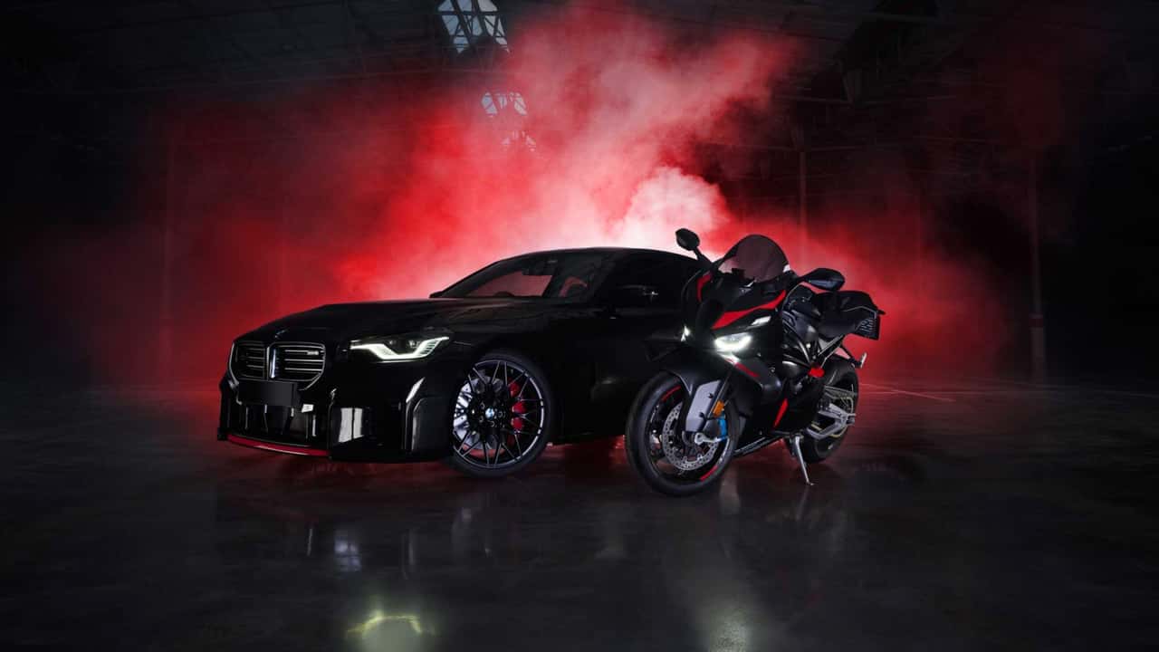 BMW M2 Coupé RR Edition and BMW M 1000 RR M2 Edition