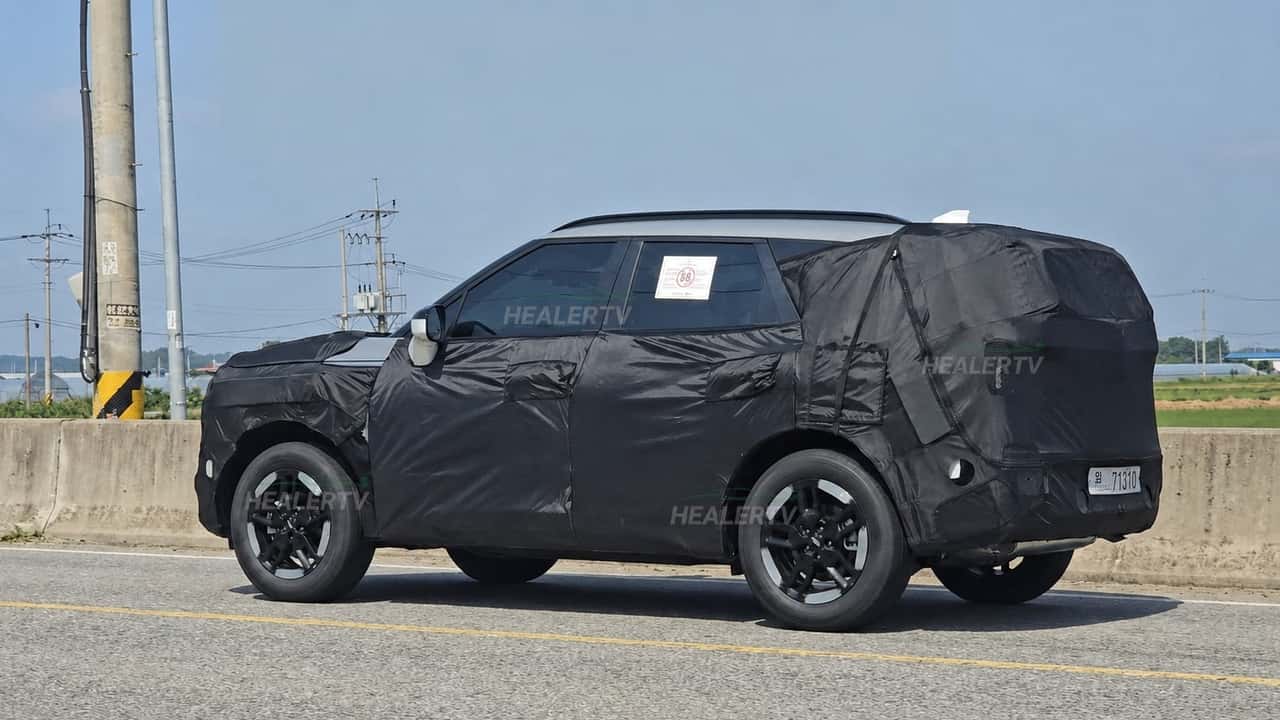 New Kia Sportage spy shots reveal biggest change is inside the cabin