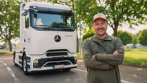 Der 'Elektrotucker' Tobi Wagner übernimmt seinen eActros 600 für die geplante Weltumrundung