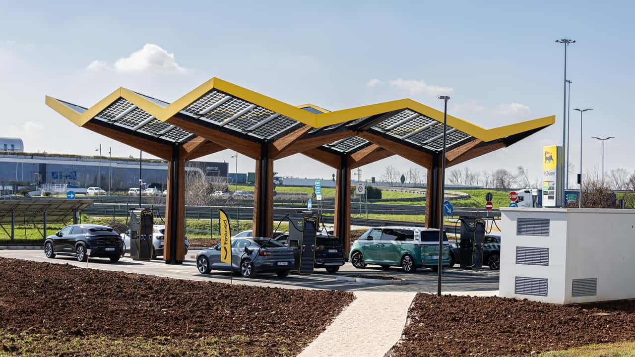 Una nuova alleanza rende più facile ricaricare l'auto elettrica