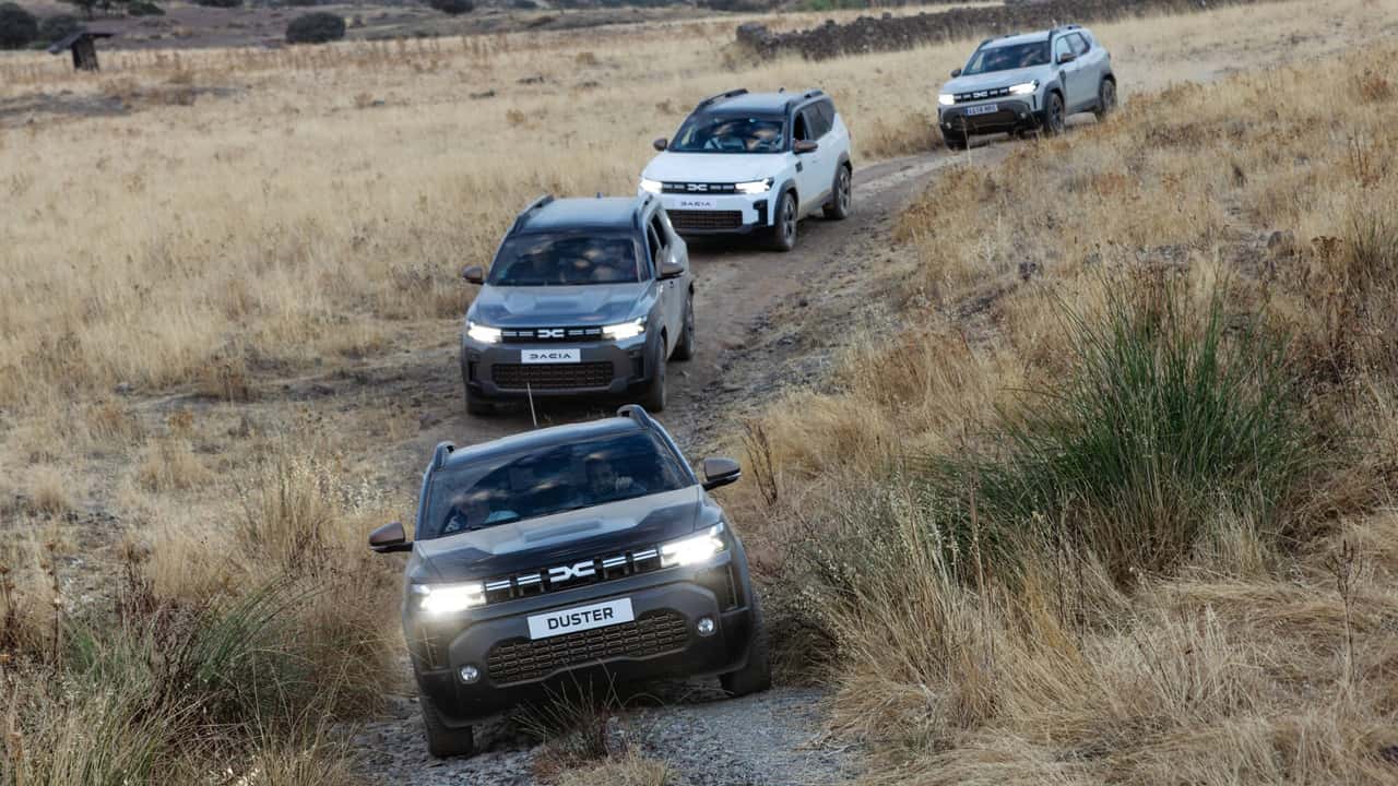 Dacia electrifica toda su gama: nuevo Sandero Hybrid 155 y nuevas motorizaciones para Duster y Bigster