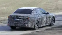 BMW 5er (G60) Erlkönig mit Facelift im Stil der Neuen Klasse
