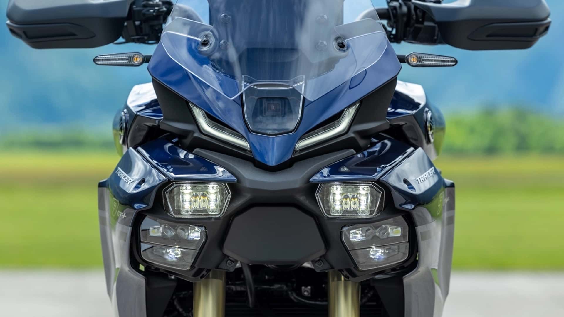 tracer 9 gt matrix headlights