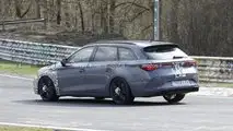 Photos espion de la Cupra Leon Sportstourer 2024