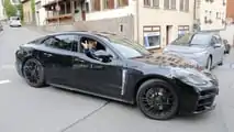 Porsche Panamera Facelift auf neuen Erlkönigbildern (Mai 2023)