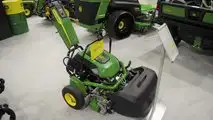 John Deere: nuovo tosaerba  elettrico 225 E-Cut 