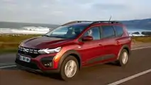 Dacia Jogger Hybrid (2023) nel test